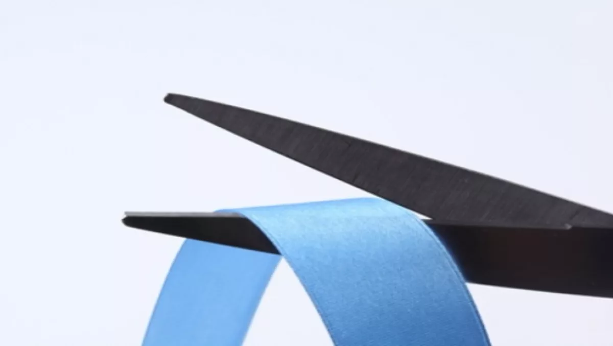 Twitter cuts links with LinkedIn