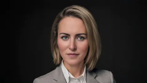 Ps alexandra vidyuk headshot
