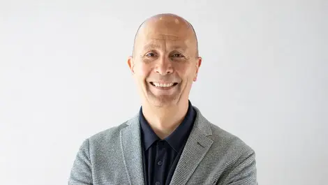 Ps   ian tickle   headshot  1 